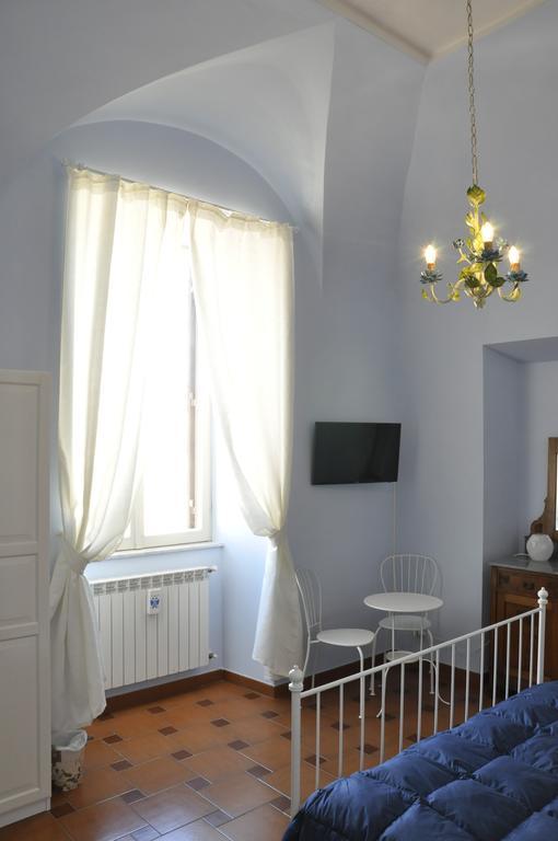 La Darsena B&B Civitavecchia Luaran gambar